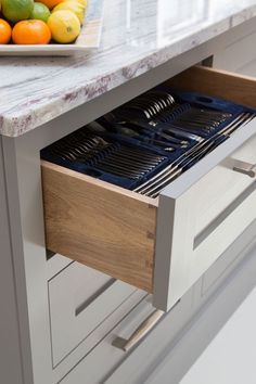 dovetail_drawer_1.jpg